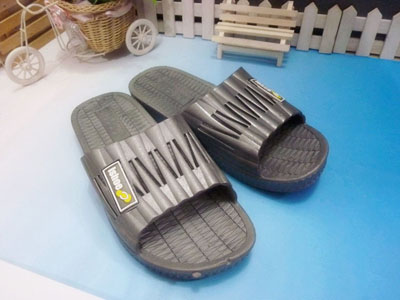 经典新款男凉拖情侣凉拖男女居家浴室橡胶拖鞋-----735 