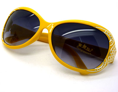 太阳镜 防紫外线 女潮酷大框女士渐变色墨镜时尚热卖----8937