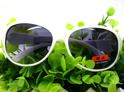 太阳镜 防紫外线 女潮酷大框女士渐变色墨镜时尚热卖----8038