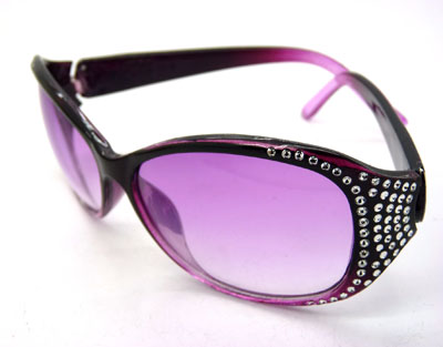 太阳镜女 大框潮酷墨镜女士时尚优雅眼镜 防紫外线 树脂材料----2107