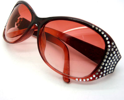 太阳镜女 大框潮酷墨镜女士时尚优雅眼镜 防紫外线 树脂材料----2107