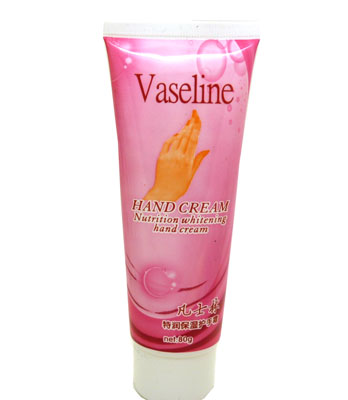 滋润护手霜 保湿防干 美白保湿不油腻---护手霜