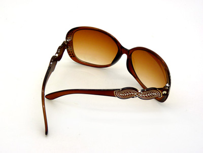 太陽鏡 女明星款防紫外線潮时尚眼镜 专柜正品墨鏡 -8003