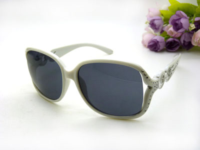 太阳眼镜 女 优雅奢华水钻时尚墨镜驾驶镜-8008-65号