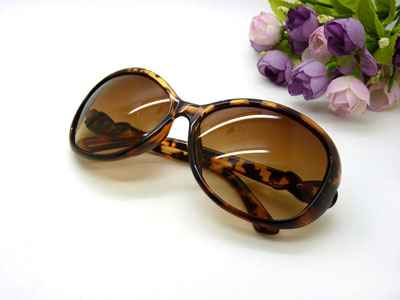 新款太阳镜女明星款大框圆脸墨镜-3624	-24号