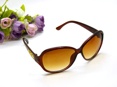 太阳镜女潮明星款蛤蟆镜偏光墨镜防紫外线可配近视-821号