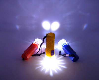 塑料小手电筒 LED迷你...