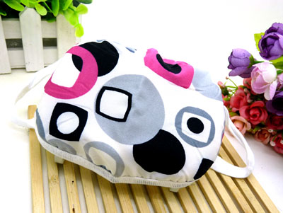 时尚可爱舒适立体七彩口罩 纯棉冬季保暖	