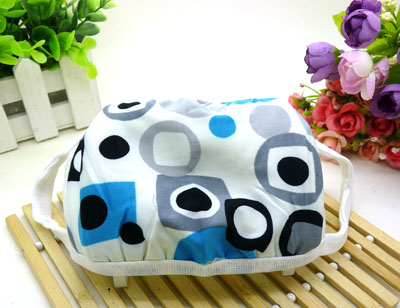 时尚可爱舒适立体七彩口罩 纯棉冬季保暖	