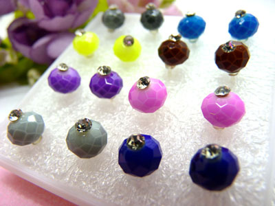 韩国女防过敏塑料耳针红宝石彩色水钻盒装耳钉