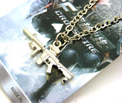 欧美潮流时尚夸张个性手枪长项链 钛合金项链 合金项链	