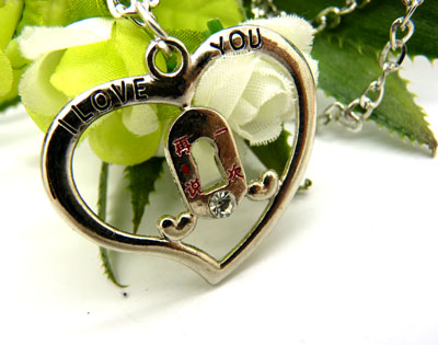 欧美潮流时尚夸张个性心形状项链 钛合金项链 合金项链	