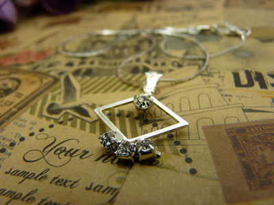 时尚锁骨水晶甜美吊坠首饰品配饰装饰女生	