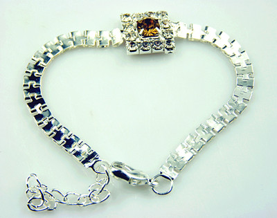 新款/合金镶钻/精美手链	