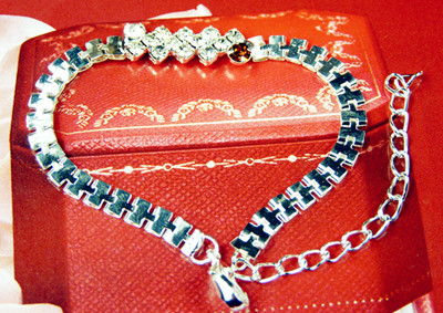 新款/合金镶钻/精美手链 