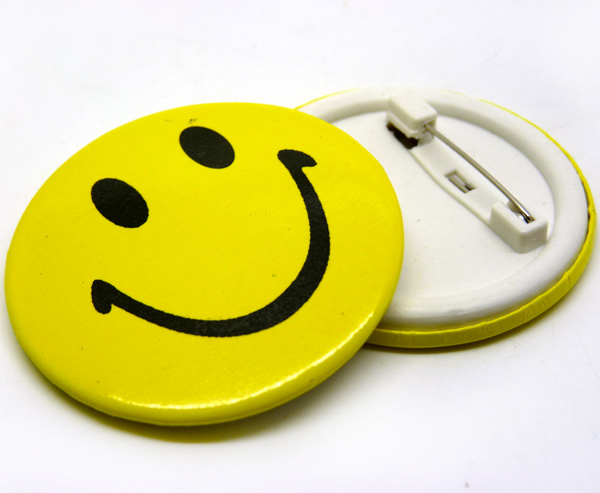 笑脸徽章 笑脸胸针 笑脸胸牌 卡通胸章