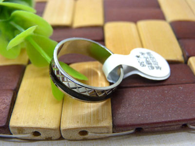 钛钢男士戒指韩版霸气潮饰品指环时尚个性复古食指单身男戒子