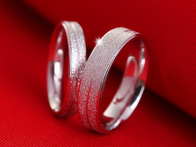 时尚霸气男士黄金戒指 男 个性指环钛钢合金配饰戒指	