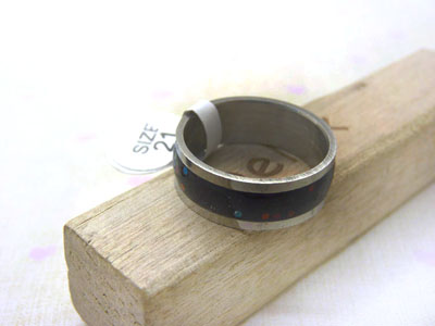 钛钢变色戒指 LOVE爱心情侣对戒 爆款心情感温变色女士戒指 