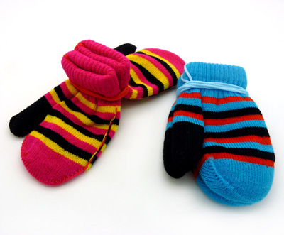 宝宝手套秋冬挂脖小孩手套 女冬加厚韩国彩虹色毛线手套 