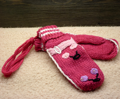 韩版女士毛线手套可爱挂脖全指加厚加绒花朵针织手套	