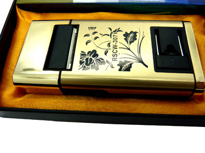 高档电动刮胡刀 修剪器剃须刀 刮胡机----成313刮胡刀