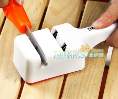  厨房专用磨刀工具 高档双槽家用磨刀器	