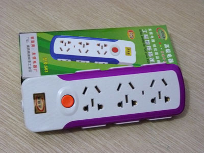 正品友信港防冻外壳工程 地拖插座-503