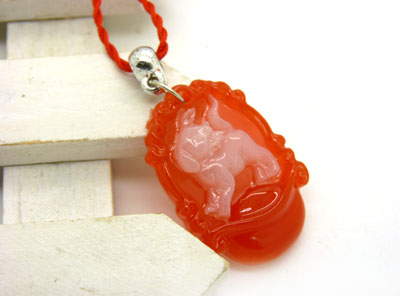 夏季摆摊热卖爆款夜光12生肖吊坠 项链（每个客户每次限购120个）	