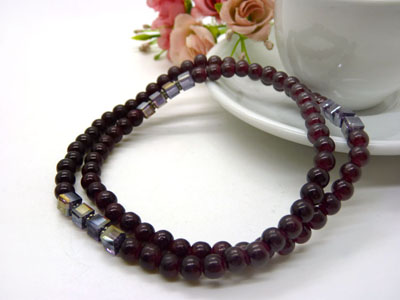 酒红石榴石多层三圈女款水晶饰品美容养颜----B038