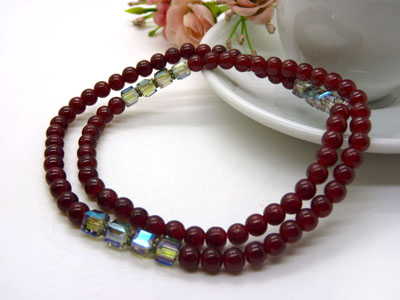 酒红石榴石多层三圈女款水晶饰品美容养颜----B038	