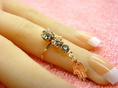 金色戒指 复古风女士宝石戒指 百搭款指环