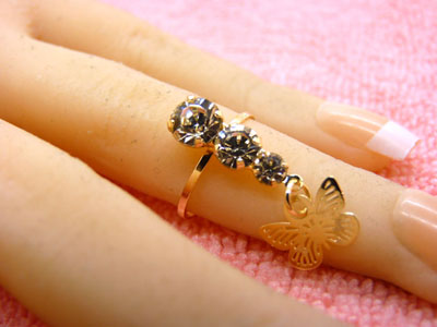 金色戒指 复古风女士宝石戒指 百搭款指环