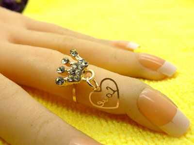 金色戒指 复古风女士宝石戒指 百搭款指环