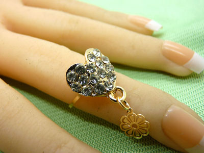 金色戒指 复古风女士宝石戒指 百搭款指环