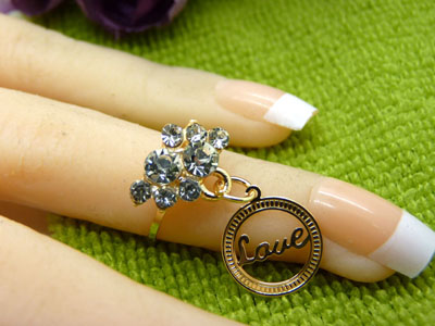 金色戒指 复古风女士宝石戒指 百搭款指环