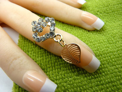 金色戒指 复古风女士宝石戒指 百搭款指环