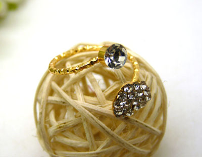 玫瑰金合金水钻 花朵海星款 闪亮尾戒指环