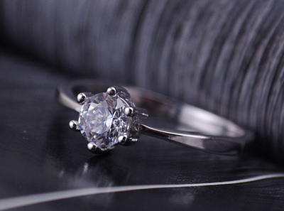 韩版 四爪八心八箭锆石仿真钻裸钻时尚女仿钻戒婚礼戒指 -16号