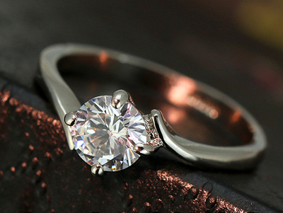 韩版 四爪八心八箭锆石仿真钻裸钻时尚女仿钻戒婚礼戒指 -16号