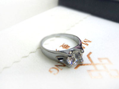 新款 流行饰品 流行首饰 璀璨水钻戒子 小巧钛钢戒指 -13号