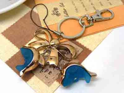 迷你创意小鱼包包挂饰 彩色小鱼女生 钥匙扣钥匙圈