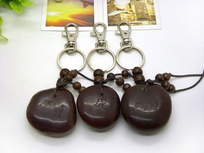 纯天然十二生肖平安豆钥匙扣饰品挂件时尚精品汽车平安钥匙扣