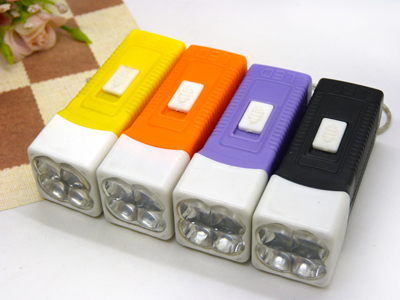 正品 迷你小电筒.灯光.手电筒带钥匙扣.吊板玩具批发 -CY-215