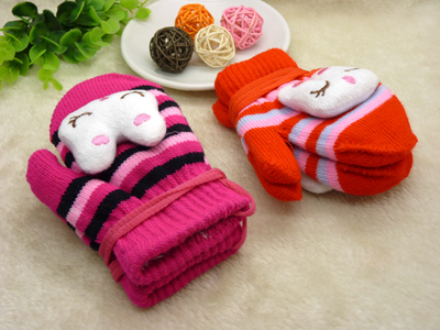 新款 秋冬天儿童可爱小兔连指宝宝挂绳挂脖手套批发