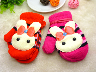 新款 秋冬天儿童可爱小兔连指宝宝挂绳挂脖手套批发