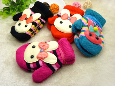 新款 秋冬天儿童可爱小兔连指宝宝挂绳挂脖手套批发