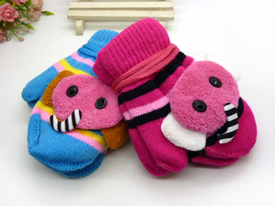 新款 秋冬天儿童可爱小兔连指宝宝挂绳挂脖手套批发