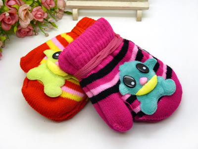 新款 秋冬天儿童可爱小兔连指宝宝挂绳挂脖手套批发