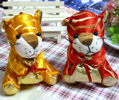 2016爆款2-3号24cm新年礼品玩具玩偶公仔老虎公仔民族风创意礼品